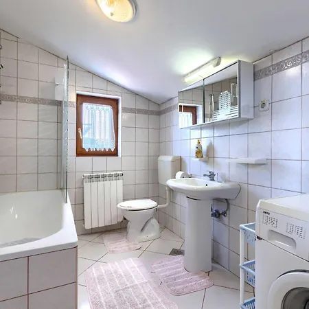 Maria By Interhome Pula