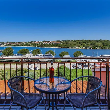 Maria By Interhome *