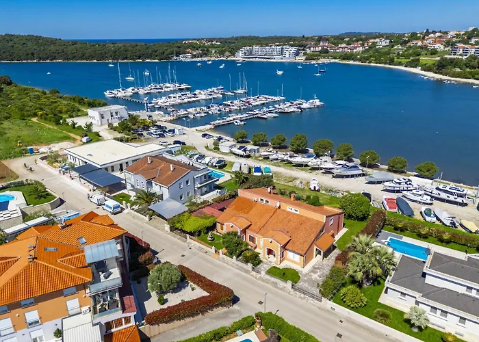 Apartment Maria By Interhome