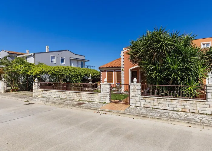 Maria By Interhome Apartment Pula