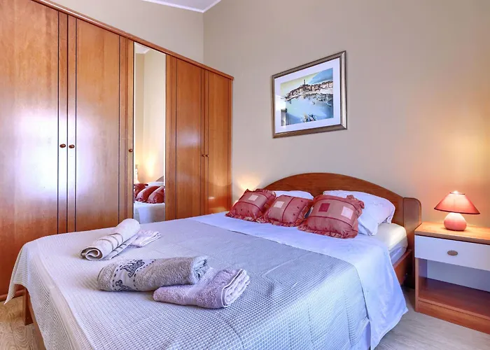 Apartment Maria By Interhome Pula