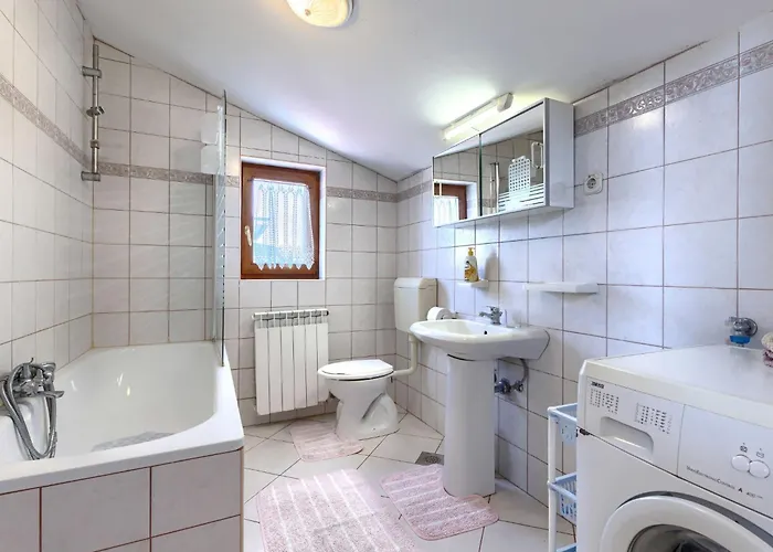 Maria By Interhome Pula