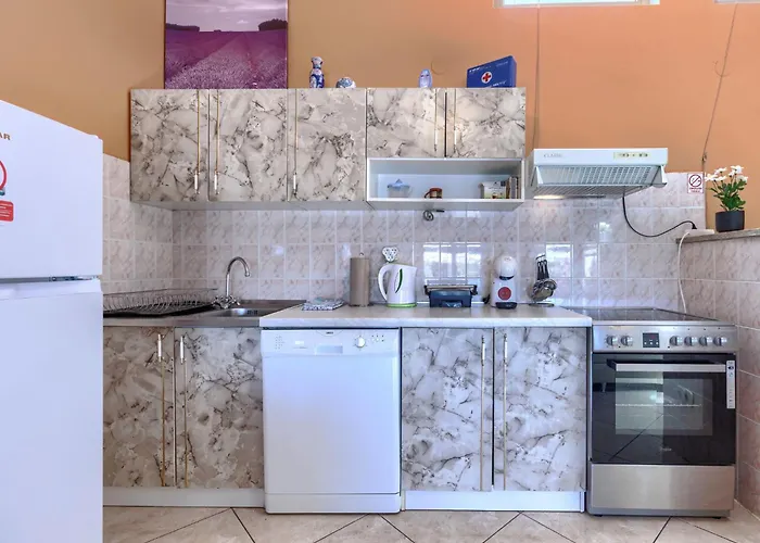 Apartment Maria By Interhome