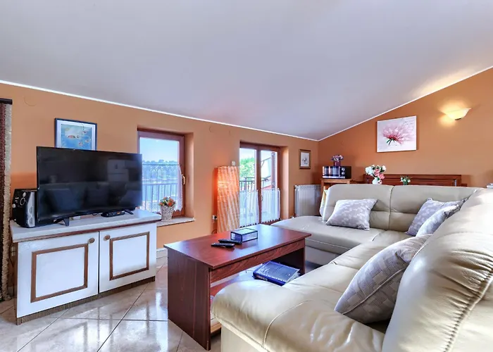 Maria By Interhome * Pula