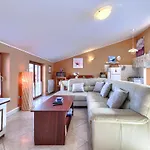 Maria By Interhome Apartment Pula